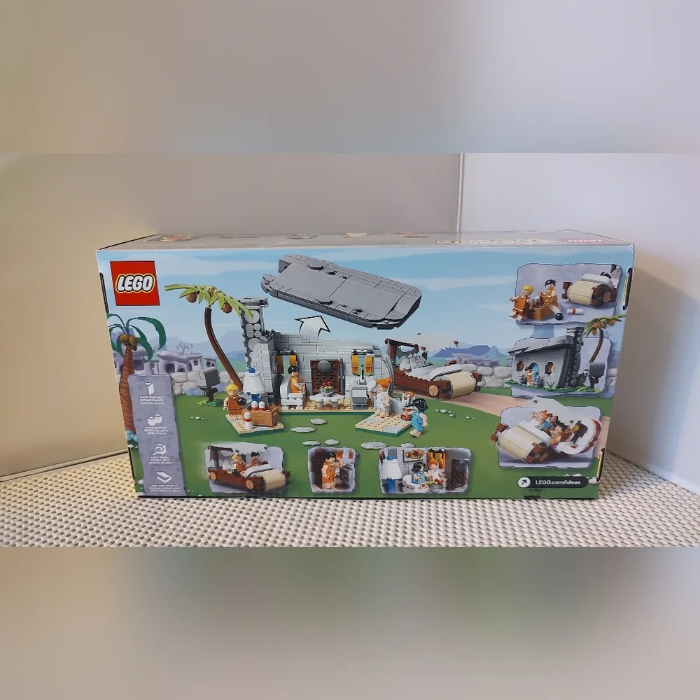 Lego Ideas 21316 The Flintstones Building Set Toy NWT Building Toy Set